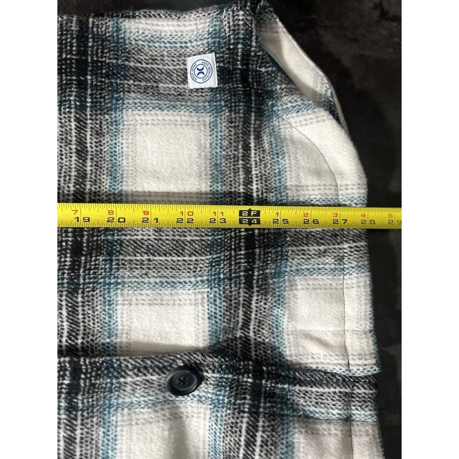 Hurley  Womens Plaid Flannel Lined Jacket Warm Size Medium Button Up Pockets - Image 5
