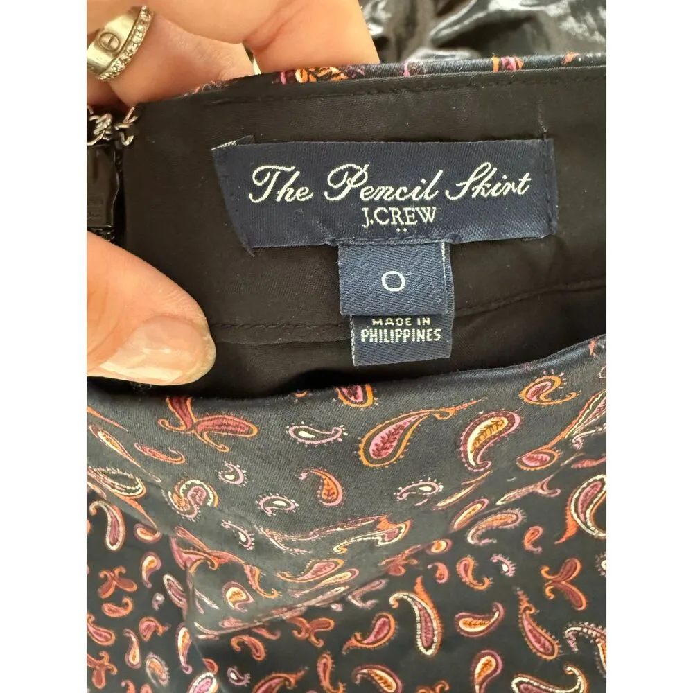 J Crew Navy Blue and Pink Paisley Pencil Skirt - Image 2