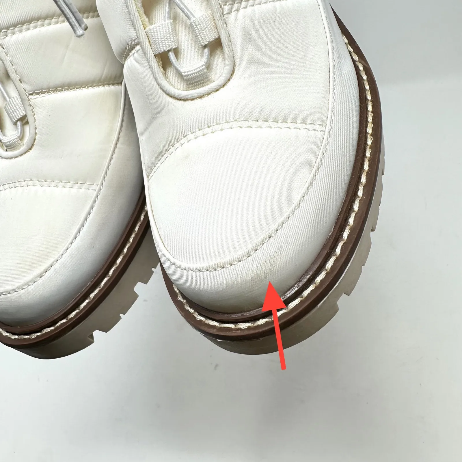 Blondo Daisy Waterproof Lug Sole Boot White Size 6‎ - Image 5