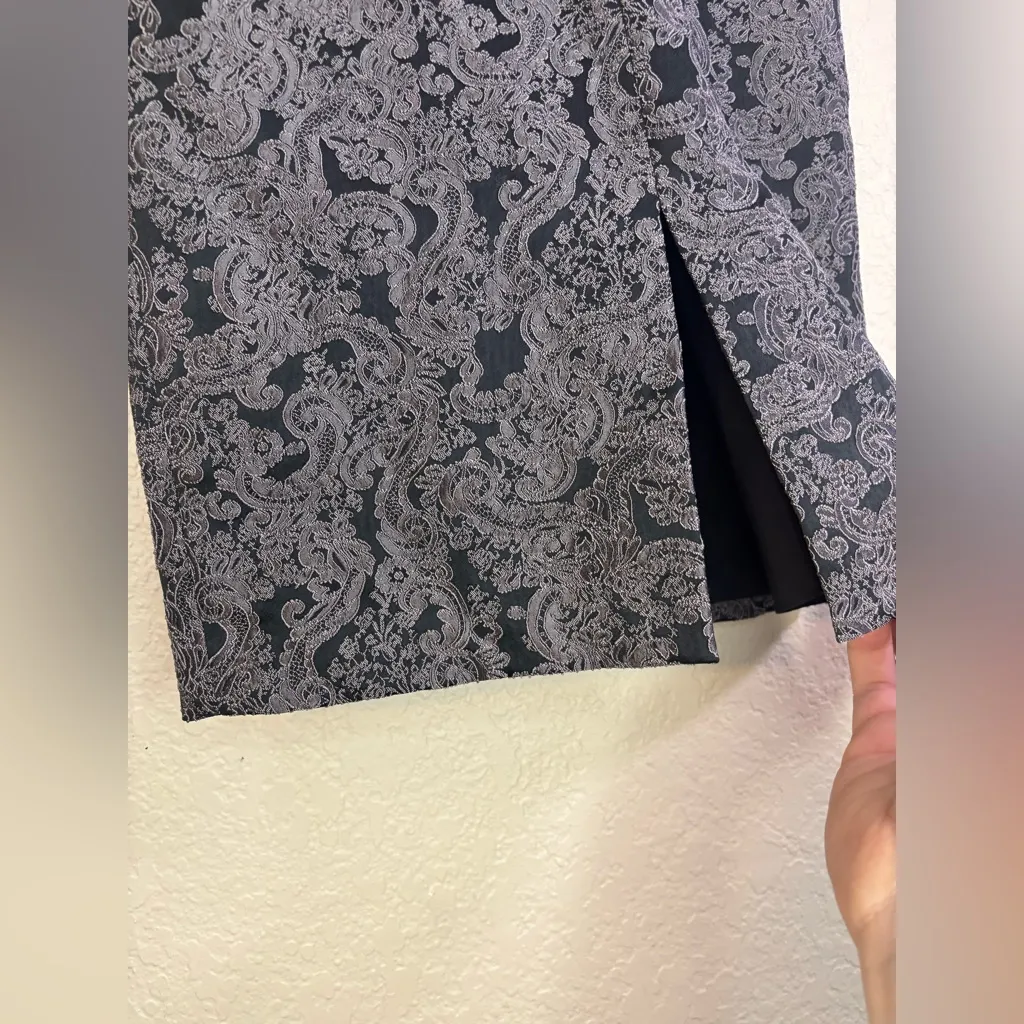 ALICE + OLIVIA Baylee V Neck Dress in Grey & Black Size 2 - Image 10