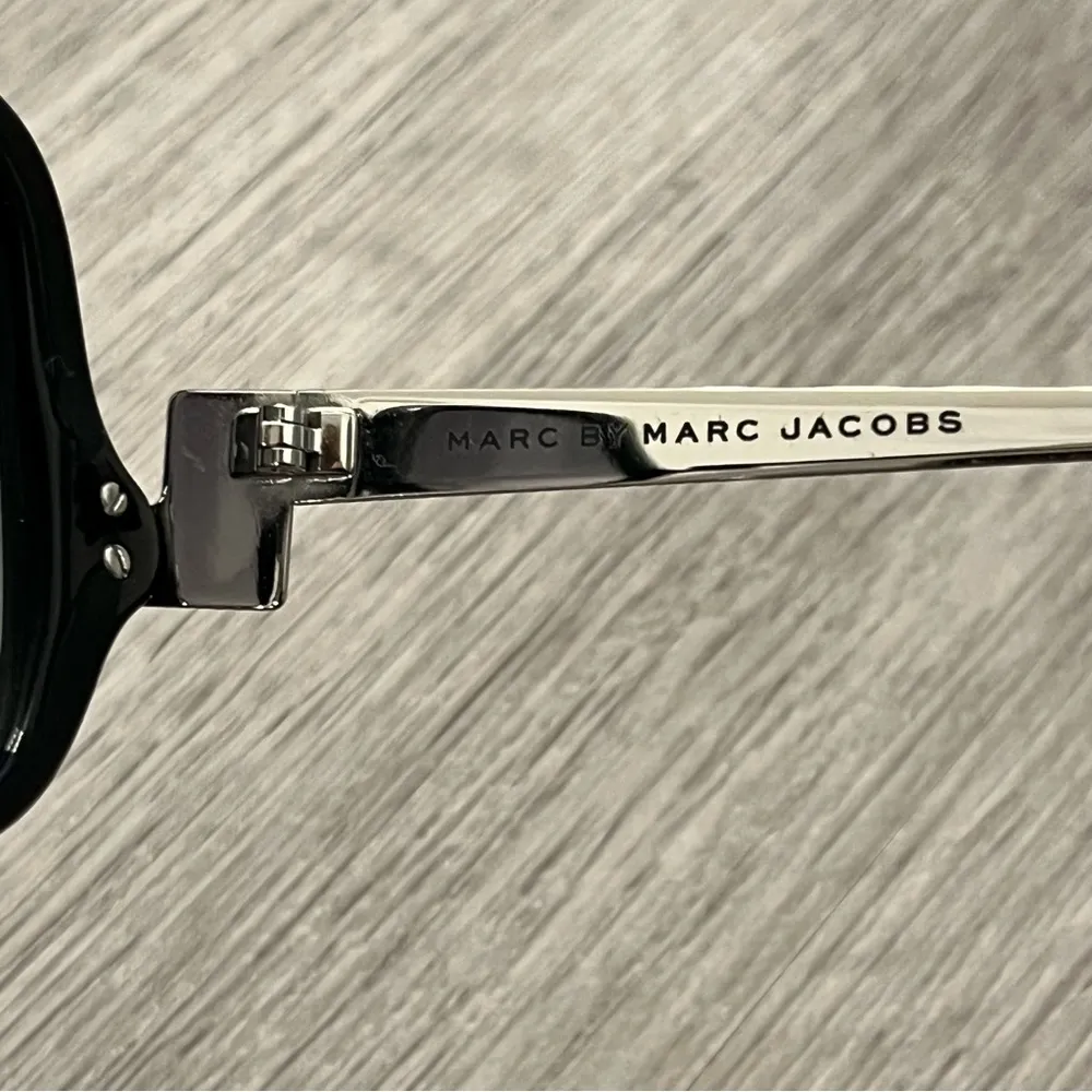 NIB Marc by Marc Jacobs Black Oversized Gradient Lens Sunglasses - Image 6