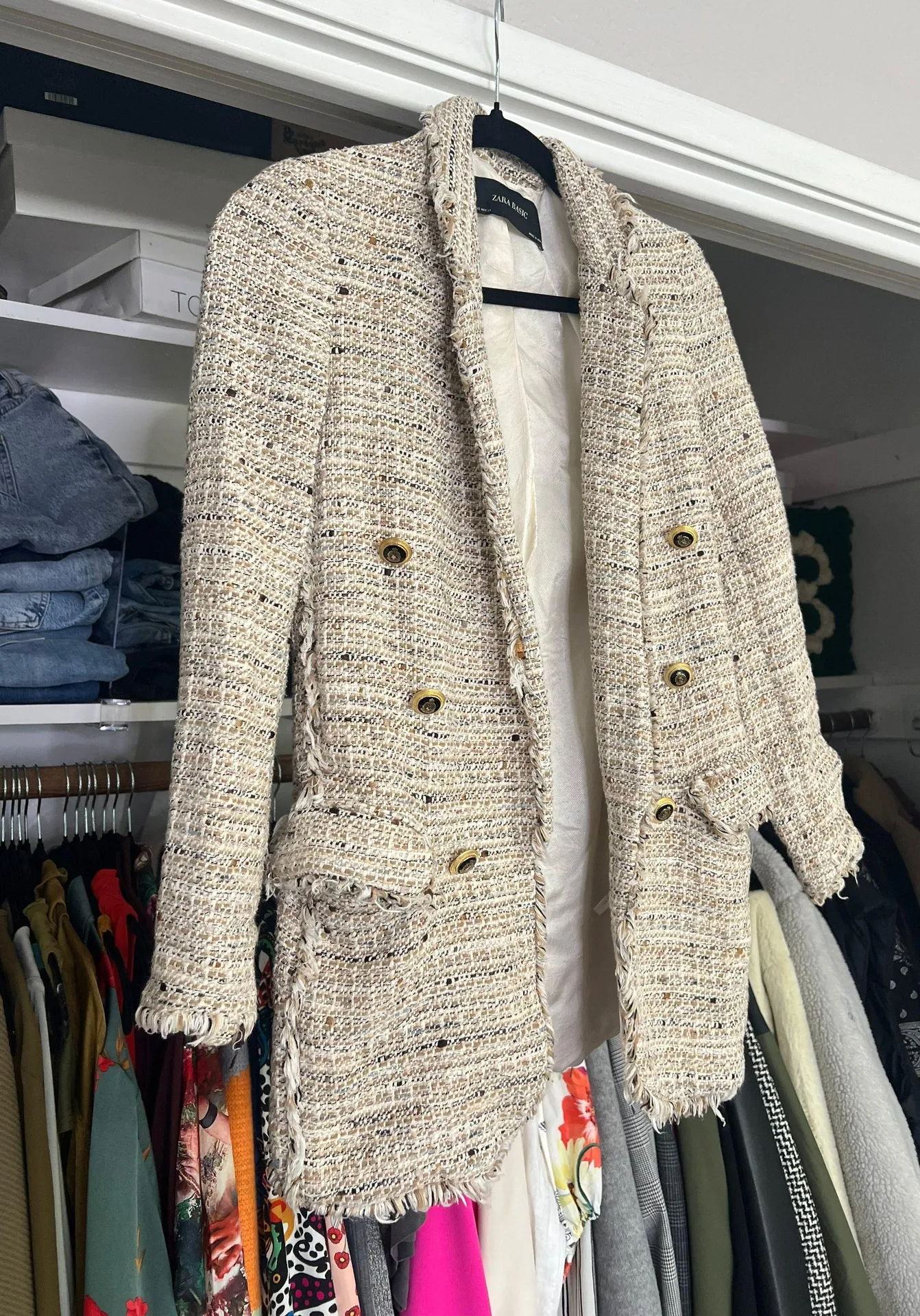 cream open front gold button tweed long sleeve blazer jacket XS - Image 11