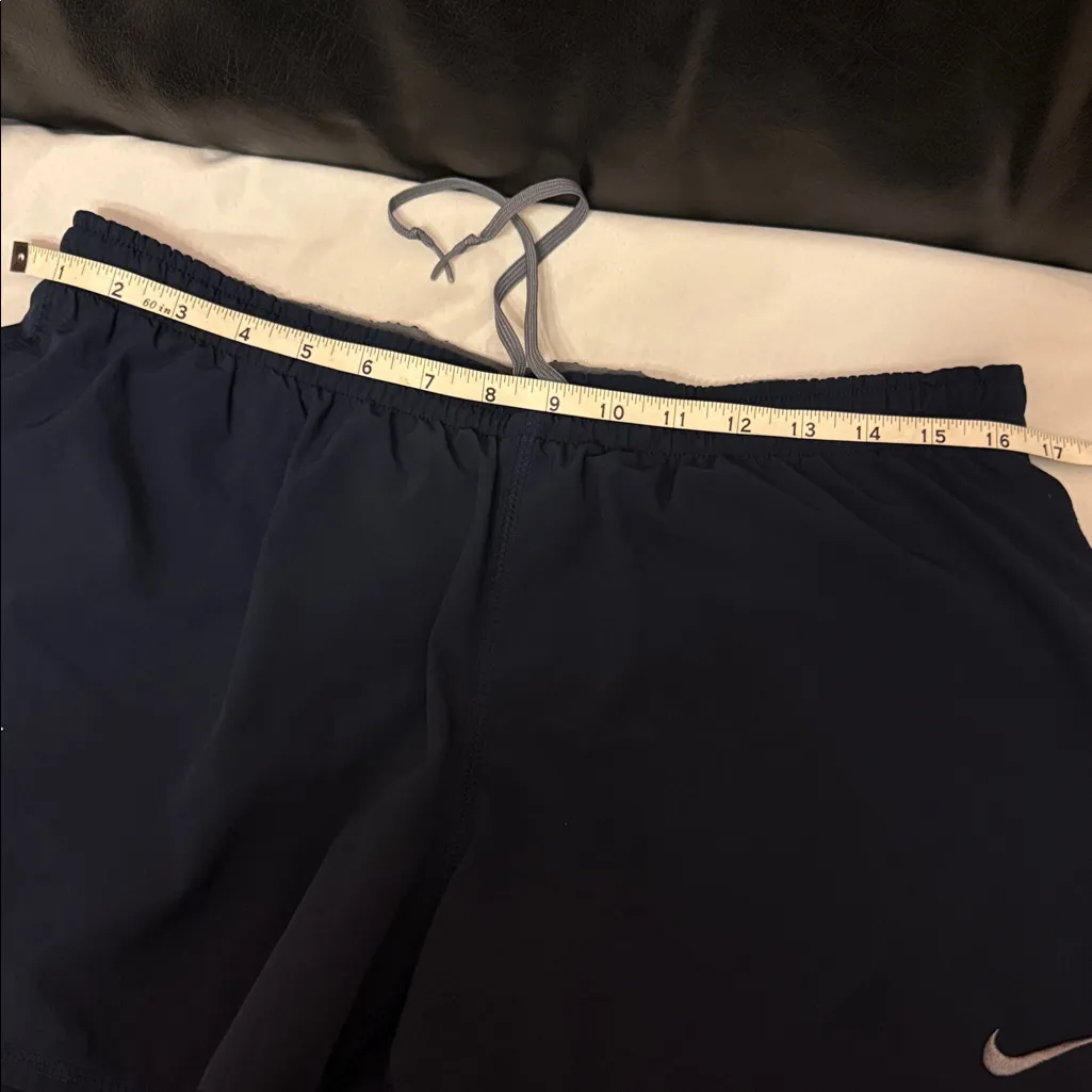 Nike Women's Dark Blue Athletic Shorts - Image 4