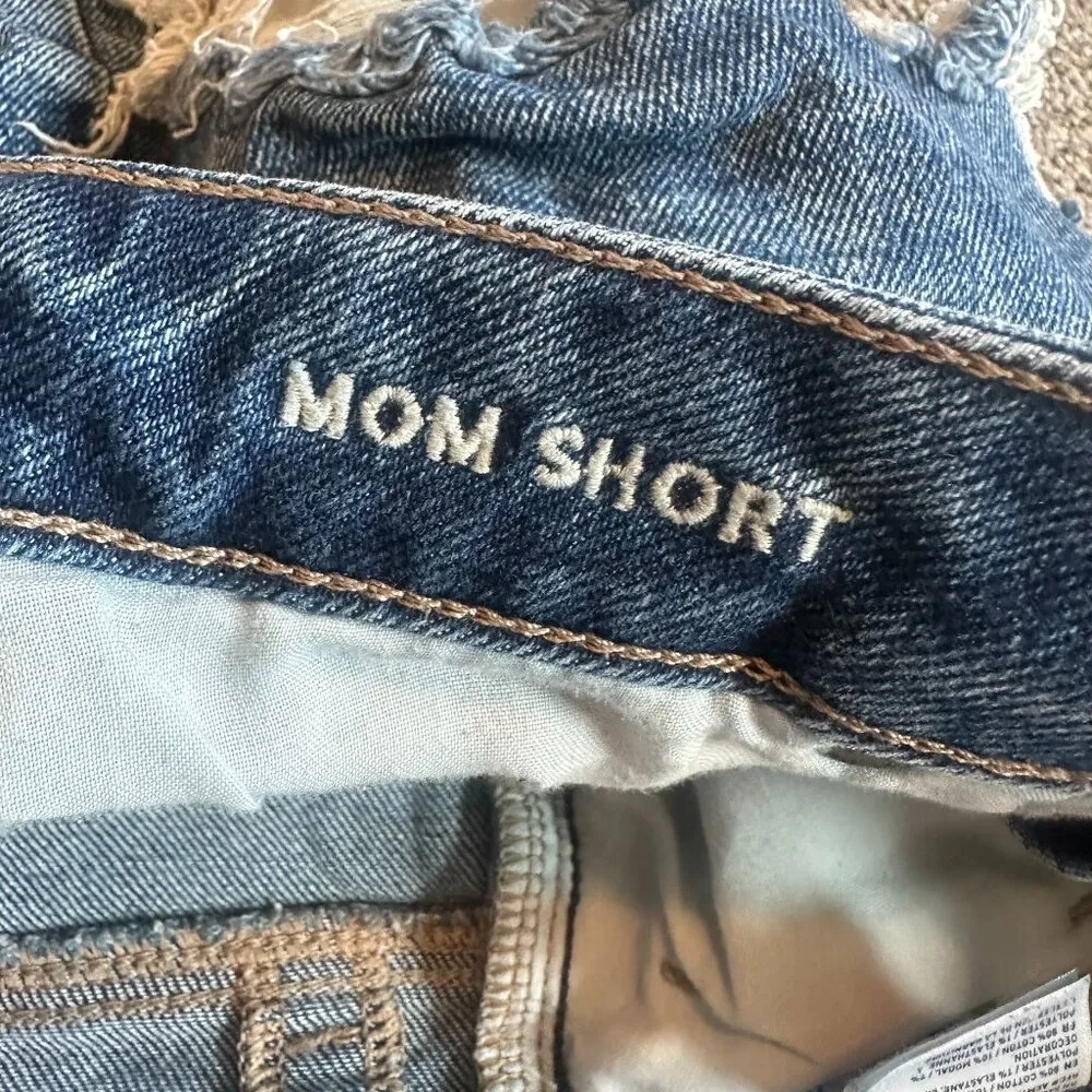 American Eagle Mom Shorts Distressed Denim Cutoff Cuffed Hem Size 8 Women's - Image 11