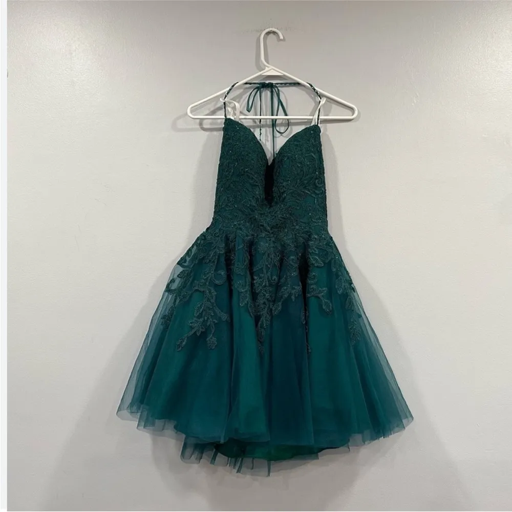 Jovani JVN2298 Floral Appliqued Sweetheart Mini Dress - Image 3