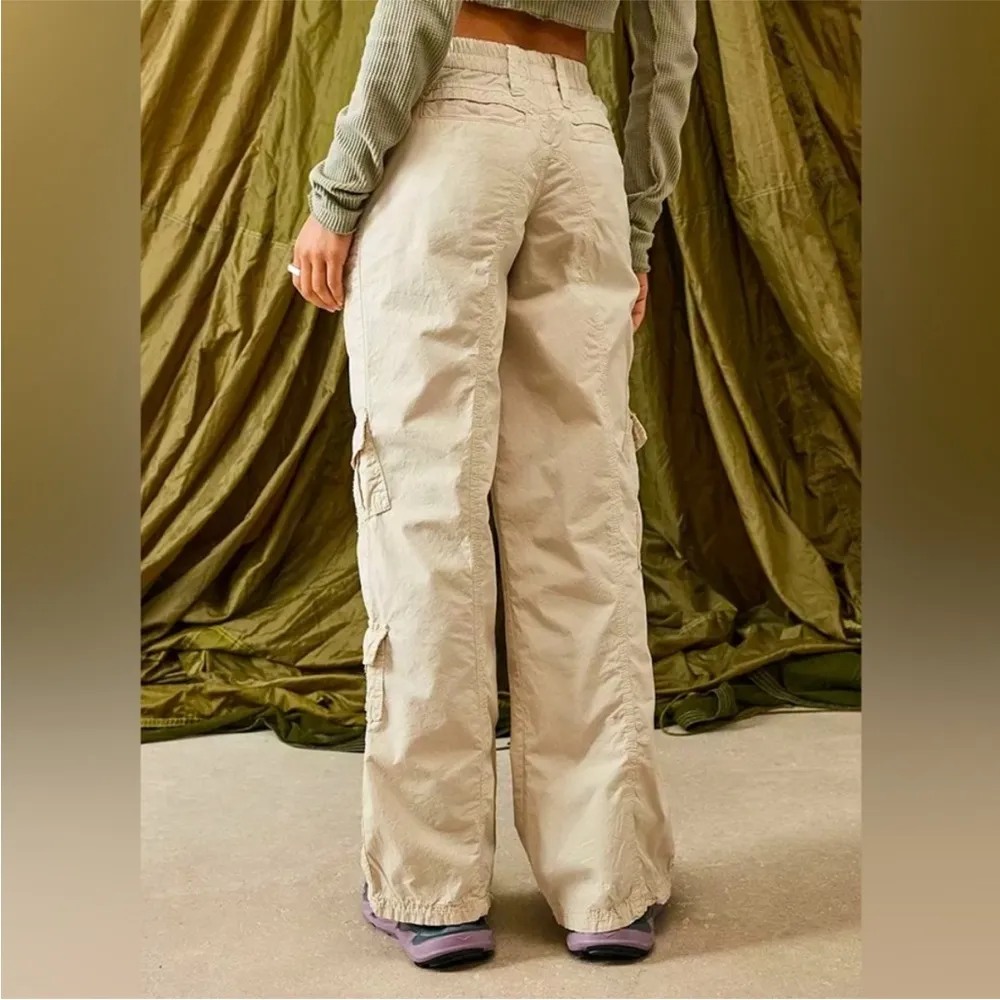 UO BDG Ecru Y2K Cargo Pants Size XXXL - Image 3