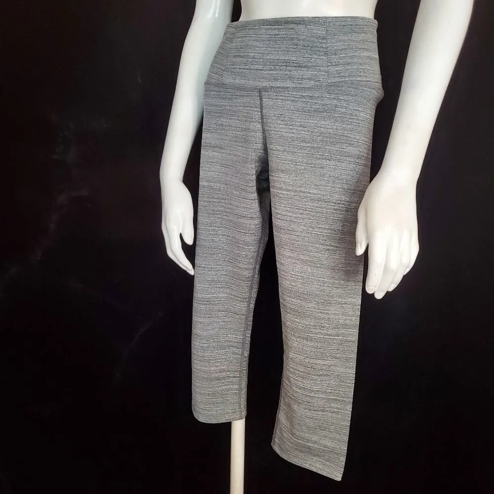 Manduka Gray Capris (S) - Image 4