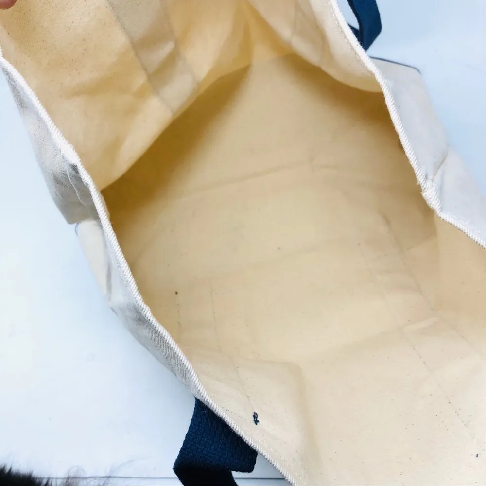 GREY’S ANATOMY collector’s tote, unisex, NWOT - Image 8