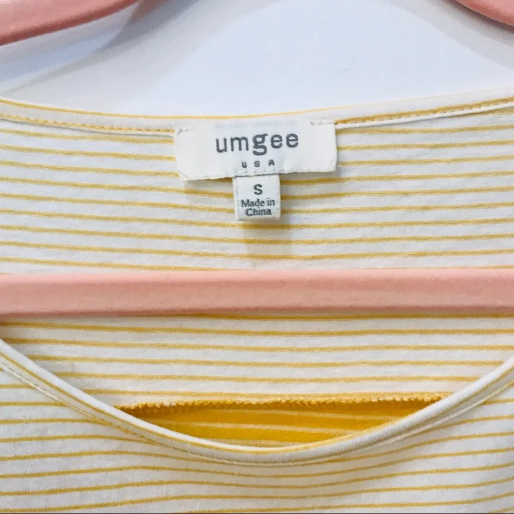 Boho Boutique floral yellow Umgee shirt size small - Image 8