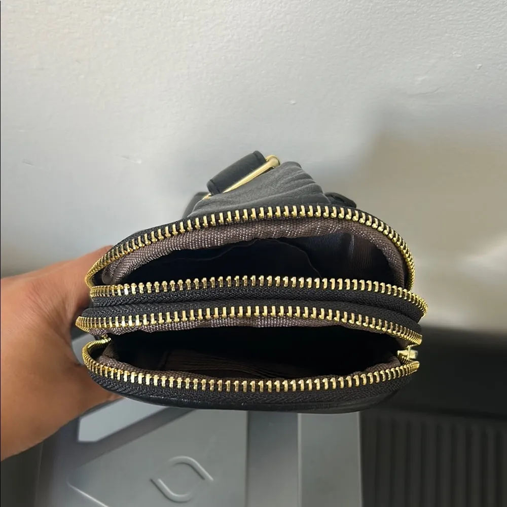 NWOT INICAT Small Crossbody Sling Bags Black - Image 5