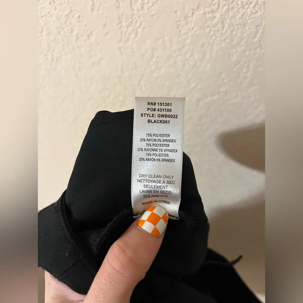 Good American Luxe Suiting Trouser Shorts - Image 6