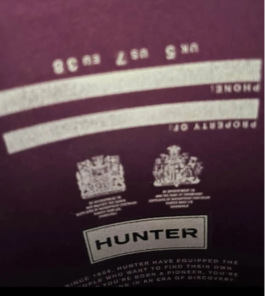 Hunter  women’s tall gloss violet rain boots - Image 3