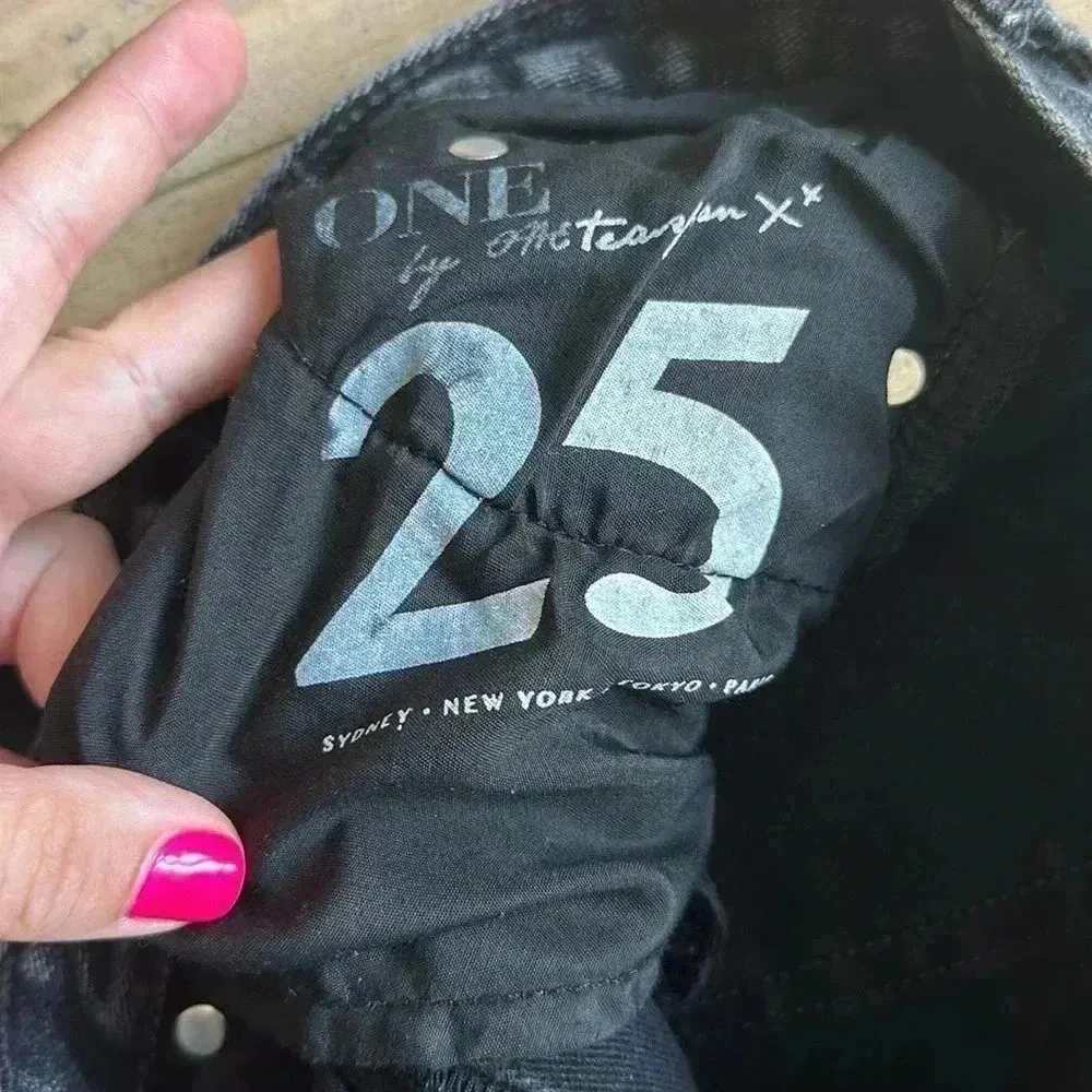 One Teaspoon Runaways Destroyed Distressed Super Skinny Jeans Low Waist Sz 25 - Image 6