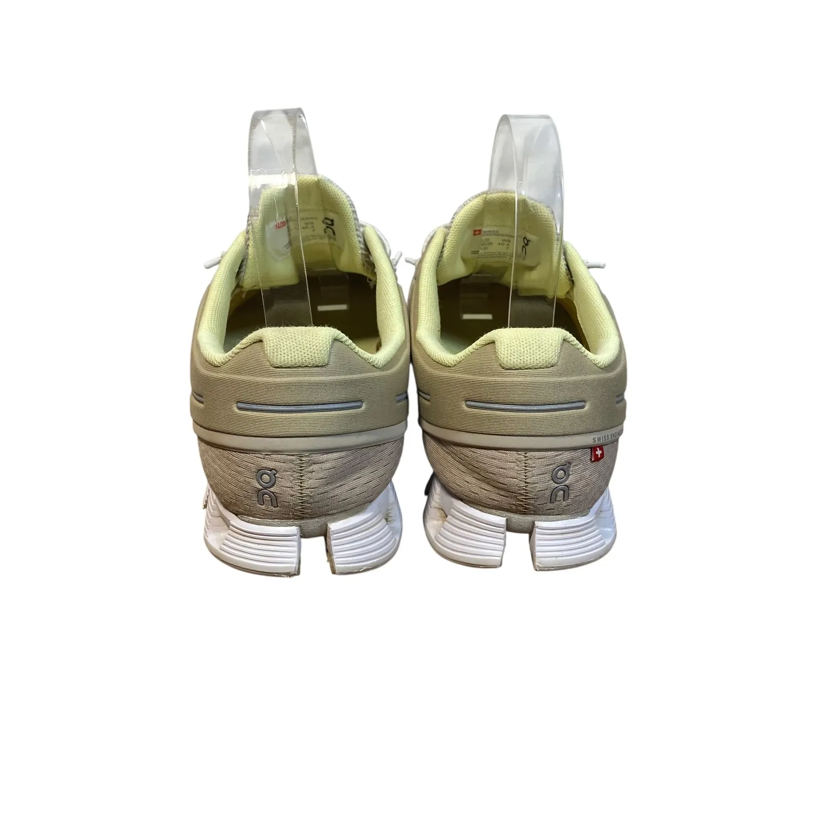 On Running Cloud 5 Sneakers Lightweight Neutral Running Shoes Women's size 9 Tan - Image 4