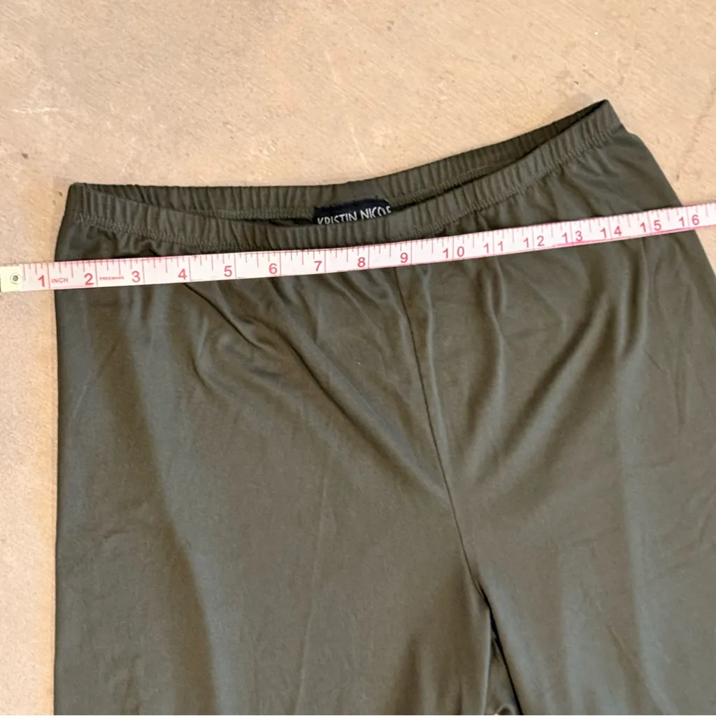 Source Unknown Forest Green Bike Shorts - Image 5