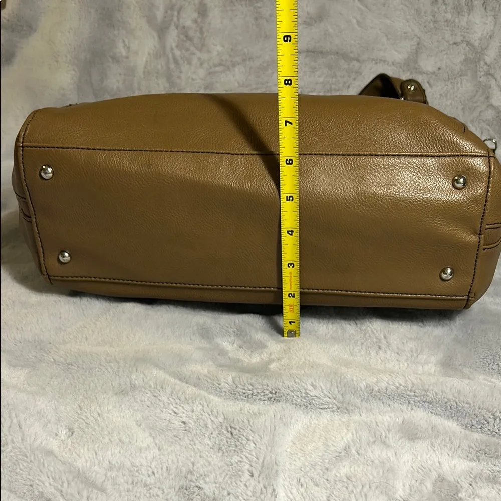 Kenneth Cole Reaction Tan Laptop Tote - Image 4