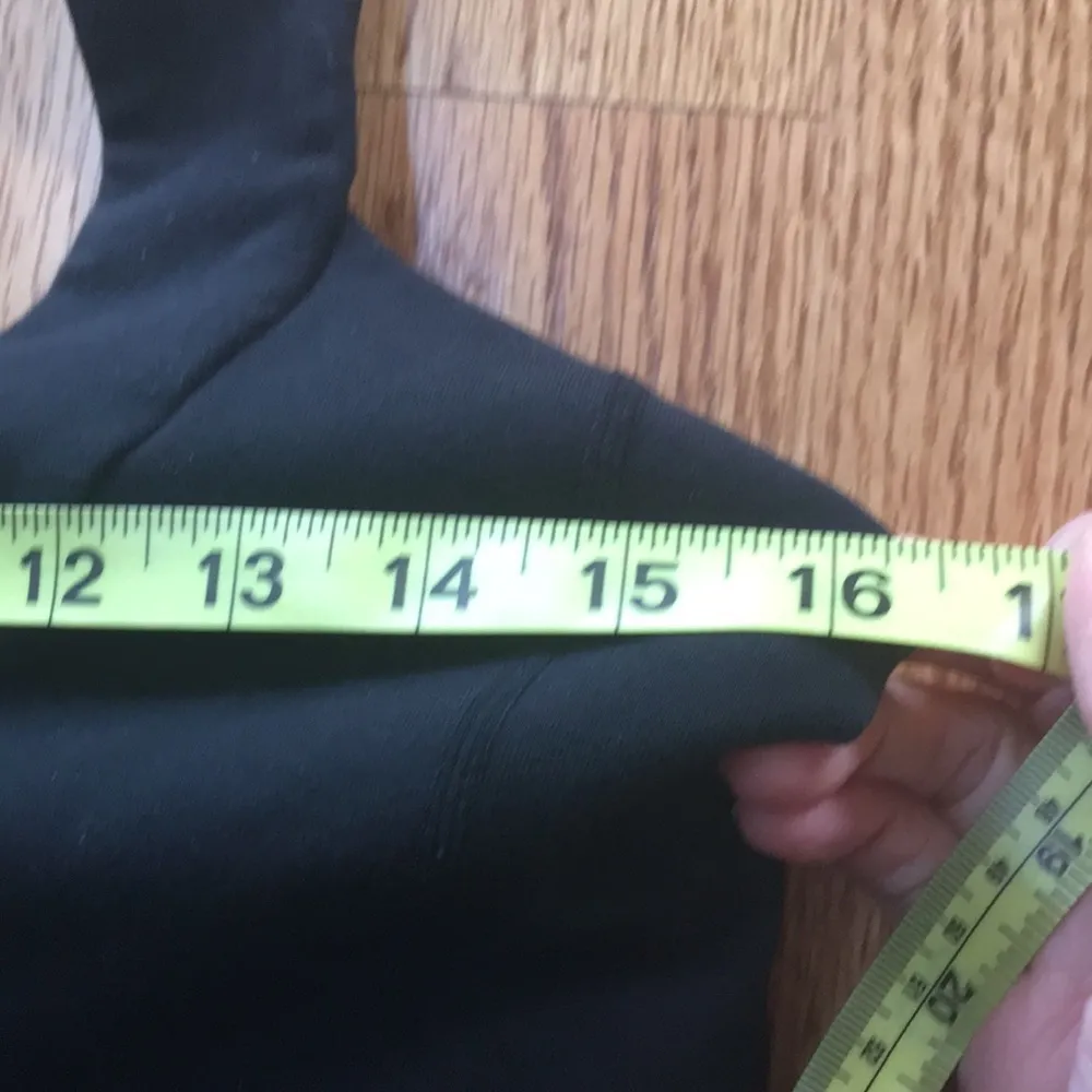 lululemon tank top: mesh racerback w/built in bra - Image 7