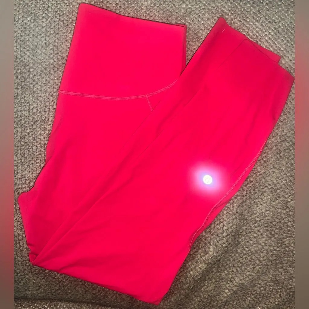 Lululemon Base Pace High-Rise Crop 23" workout legging in Red size 10 - Image 5