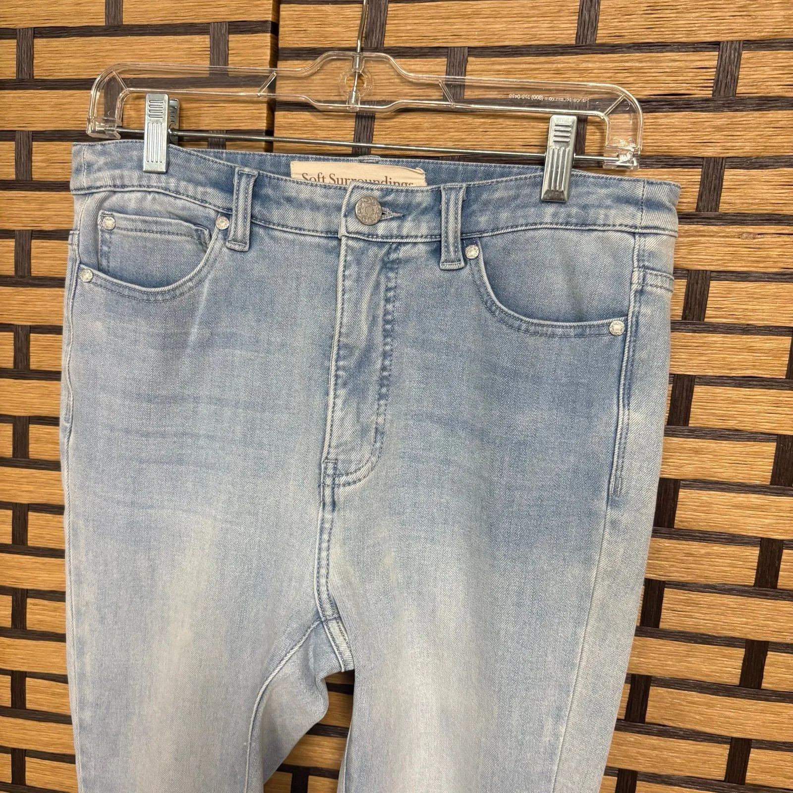 Soft Surroundings‎ Embroidered Hem Jeans Size 6 - Image 4