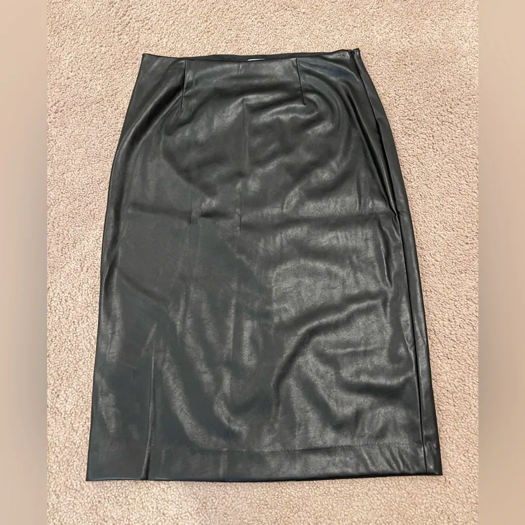 NINE WEST Vintage Vibes Black Faux Leather Midi Skirt - Image 2