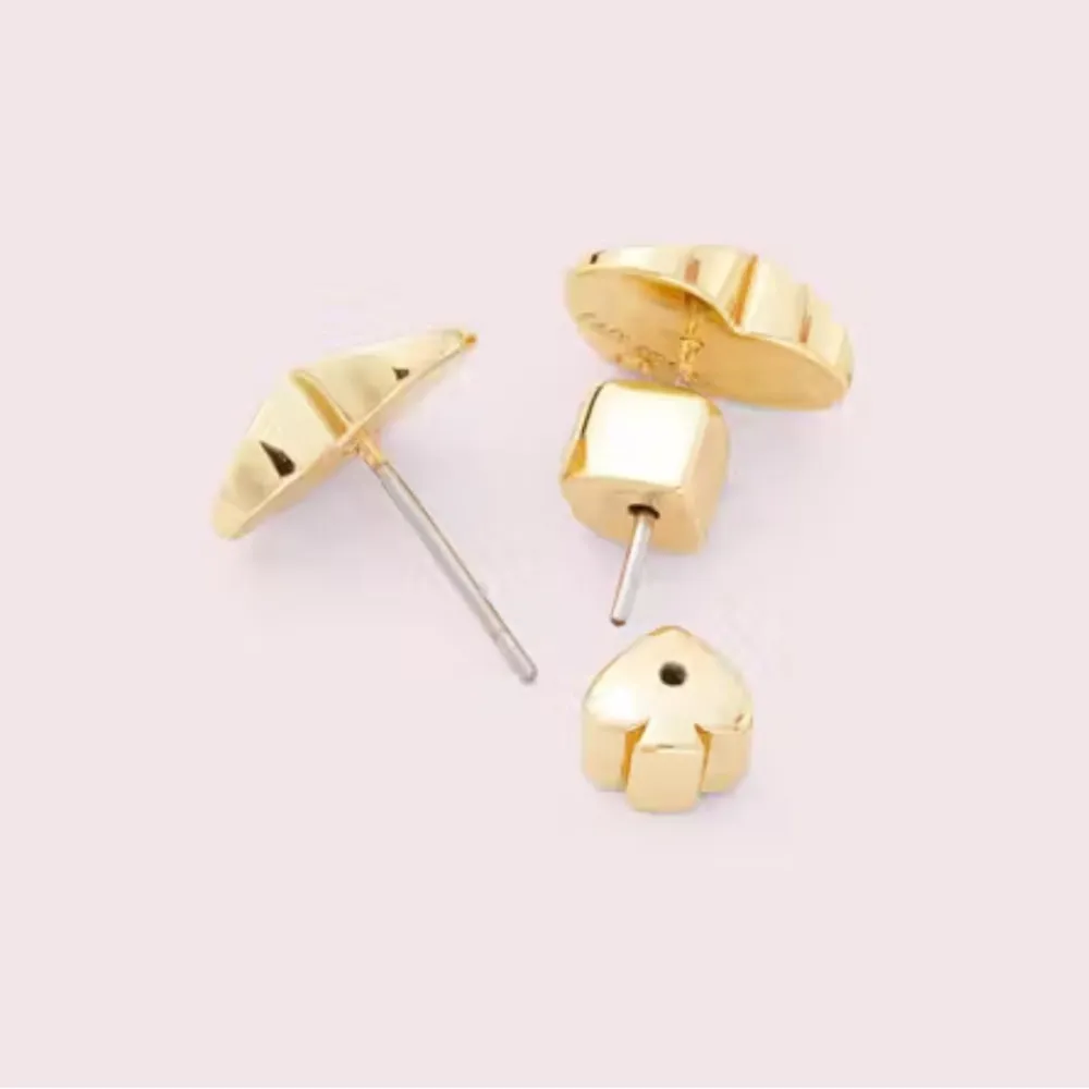 New KATE SPADE NEW YORK
HERITAGE SPADE SMALL HEART STUDS with Dust Bag - Image 3