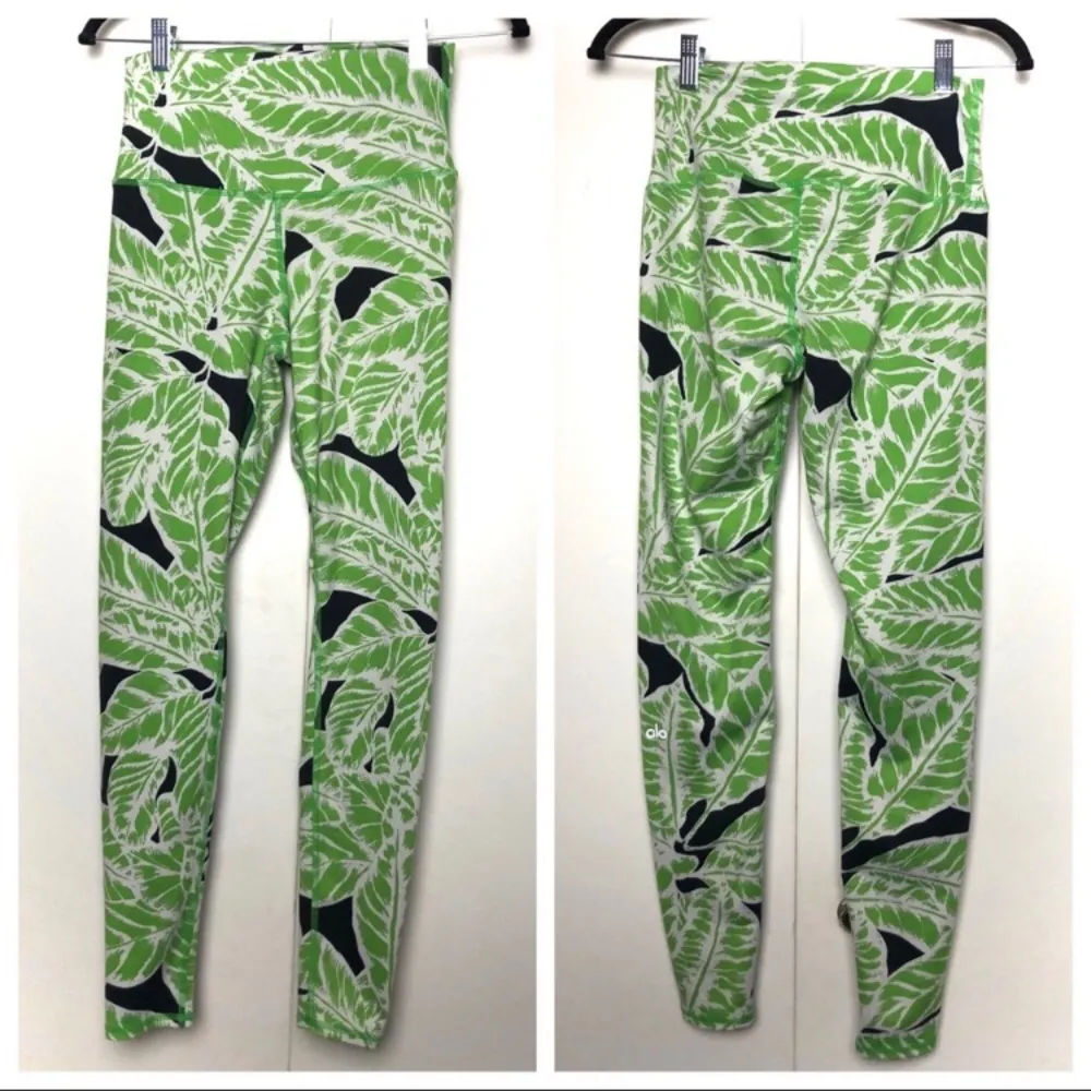 ALO Yoga Airbrush Palm Print Leggings. Green Glow - Image 2
