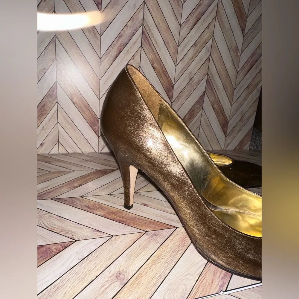 Antonio Melani Shoes Gold Black Shimmery Leather Heels Pumps Size 9 - Image 2