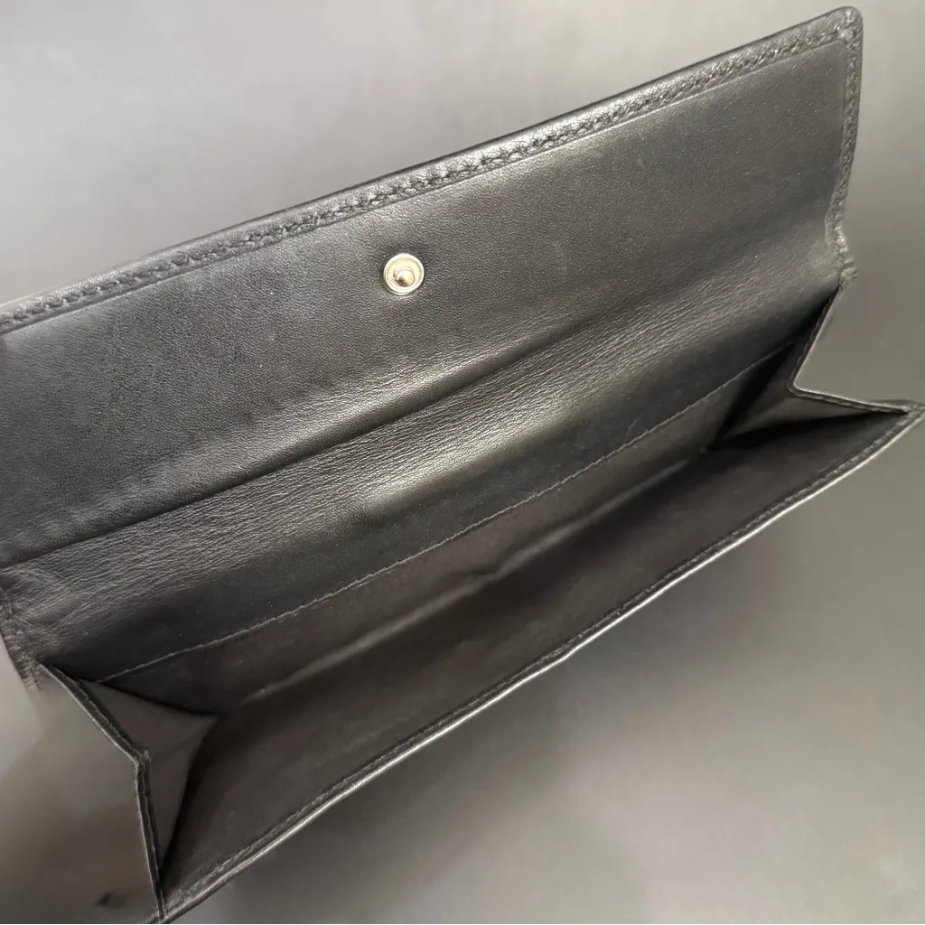 Vintage Y2K COACH Hampton Black Leather Contrast Stitch Turnlock Bifold Wallet - Image 6