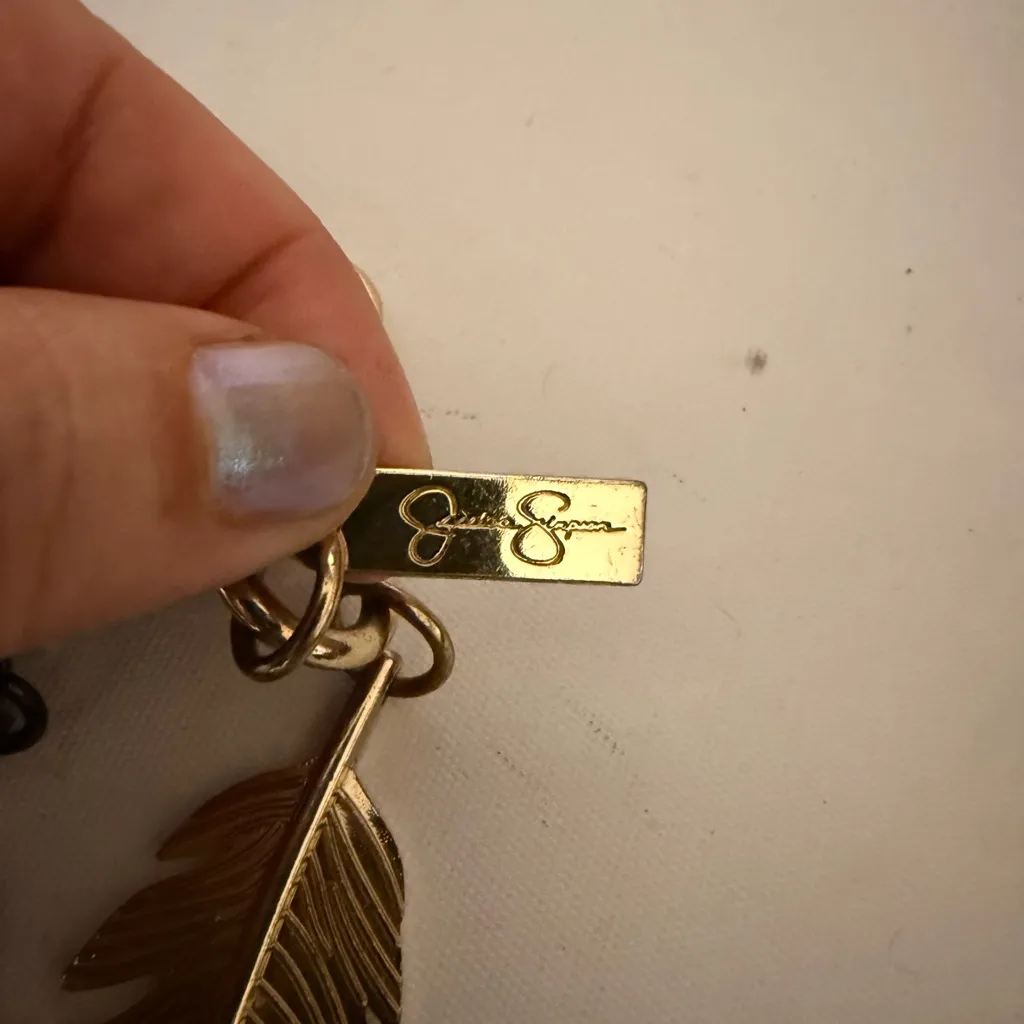 Two Jessica Simpson Leaf Shape Gold Gray Purse Bag Charm metal - Image 4