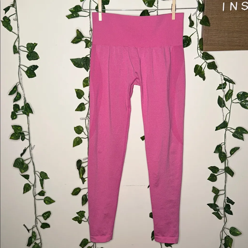 NVGTN Bubble Gum Pink Contour Seamless Leggings - Image 5