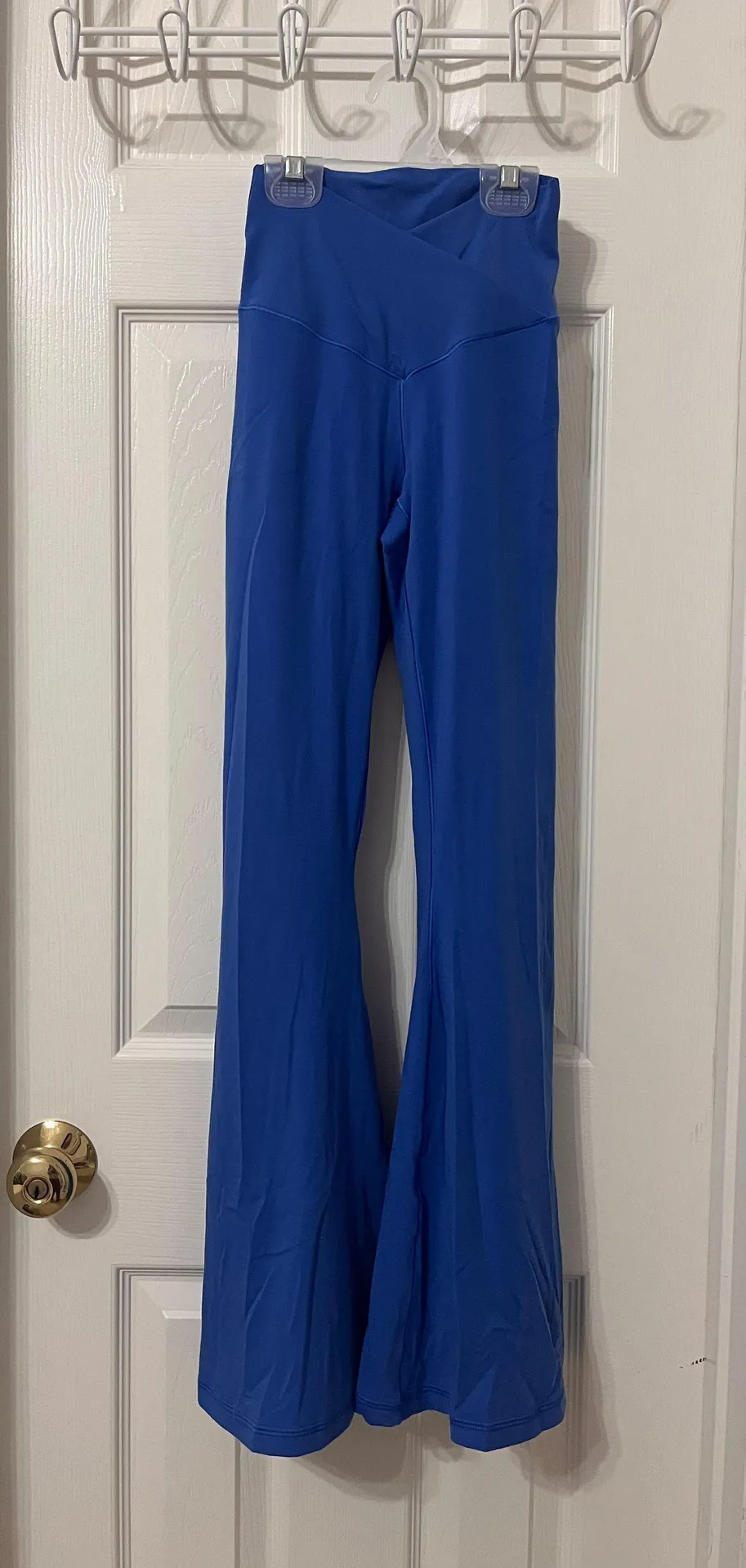 Petite Blue Cross Over Flare  Leggings - Image 3
