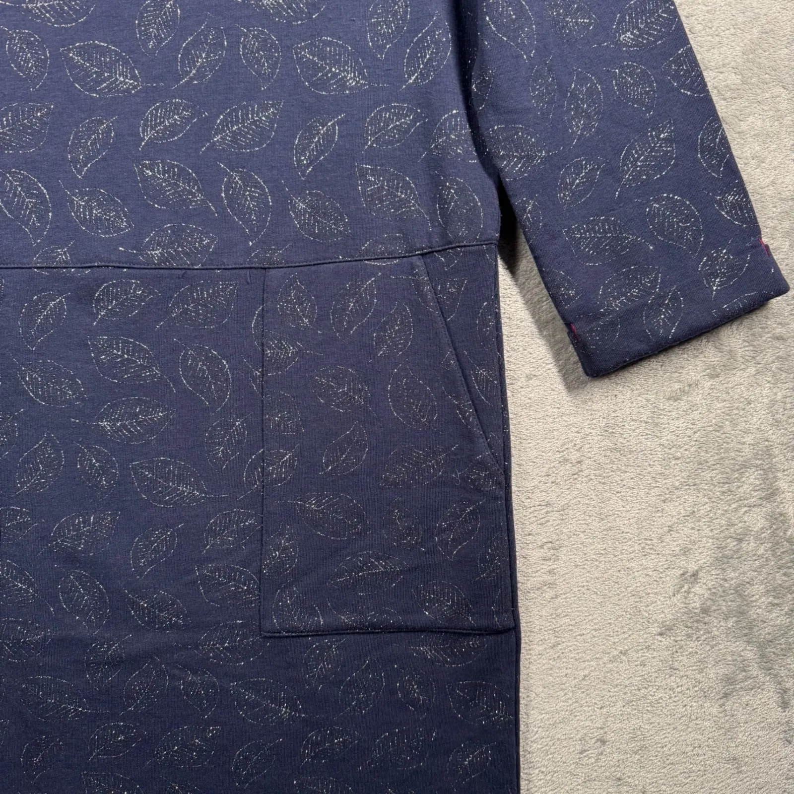 Boden Hannah Sweatshirt‎ Dress 4R Navy Foil Leaf Print Mini Dress Pockets Cozy Blue Size 4 - Image 6