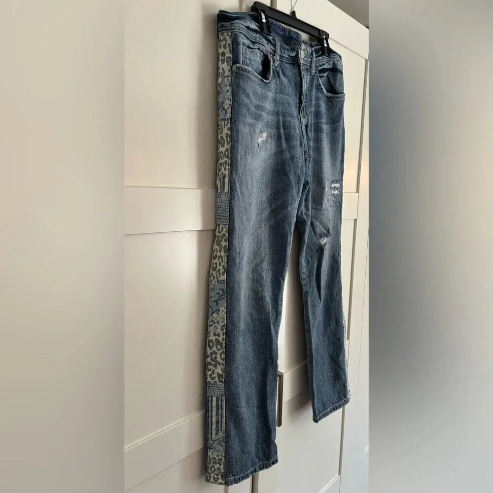 Pilcro Anthro Slim Boyfriend Jeans Animal Print Side Stripe Distressed Size 28 - Image 3