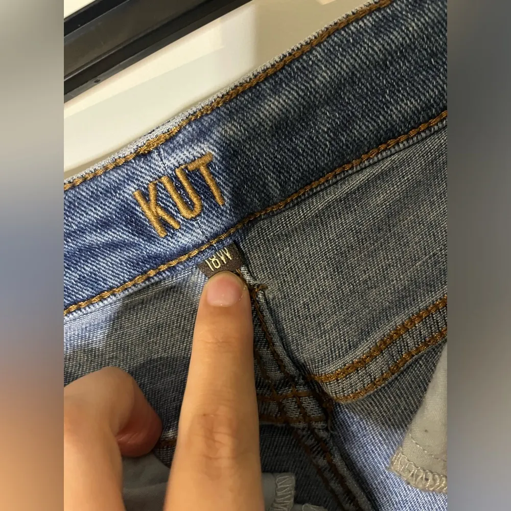 Kut From The Kloth Distressed Blue Cuffed Denim Pocket Biker Thigh Shorts Sz 18W - Image 16