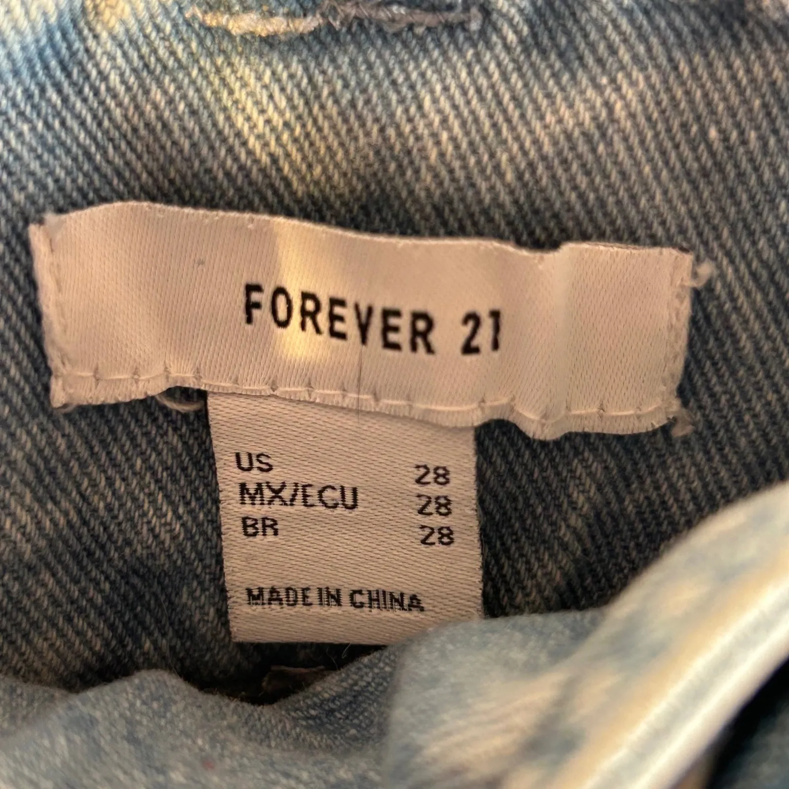 Forever 21 Light Wash Paperbag Waist Denim Jeans Belted Wide Leg Size 28 - Image 5