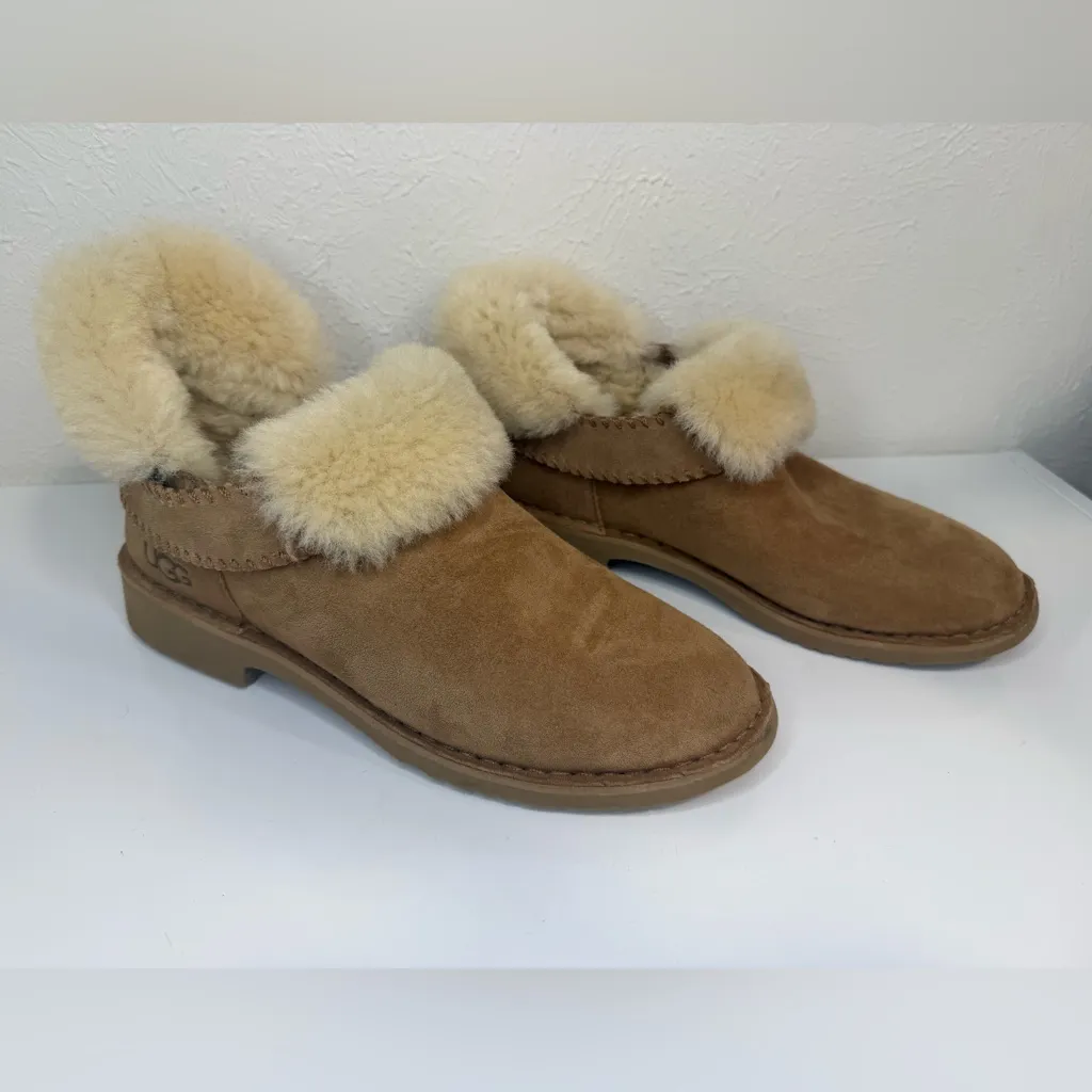 UGG McKay Chelsea Bootie Chestnut Sheepskin Ankle Boots Women’s Size 8 - Image 4