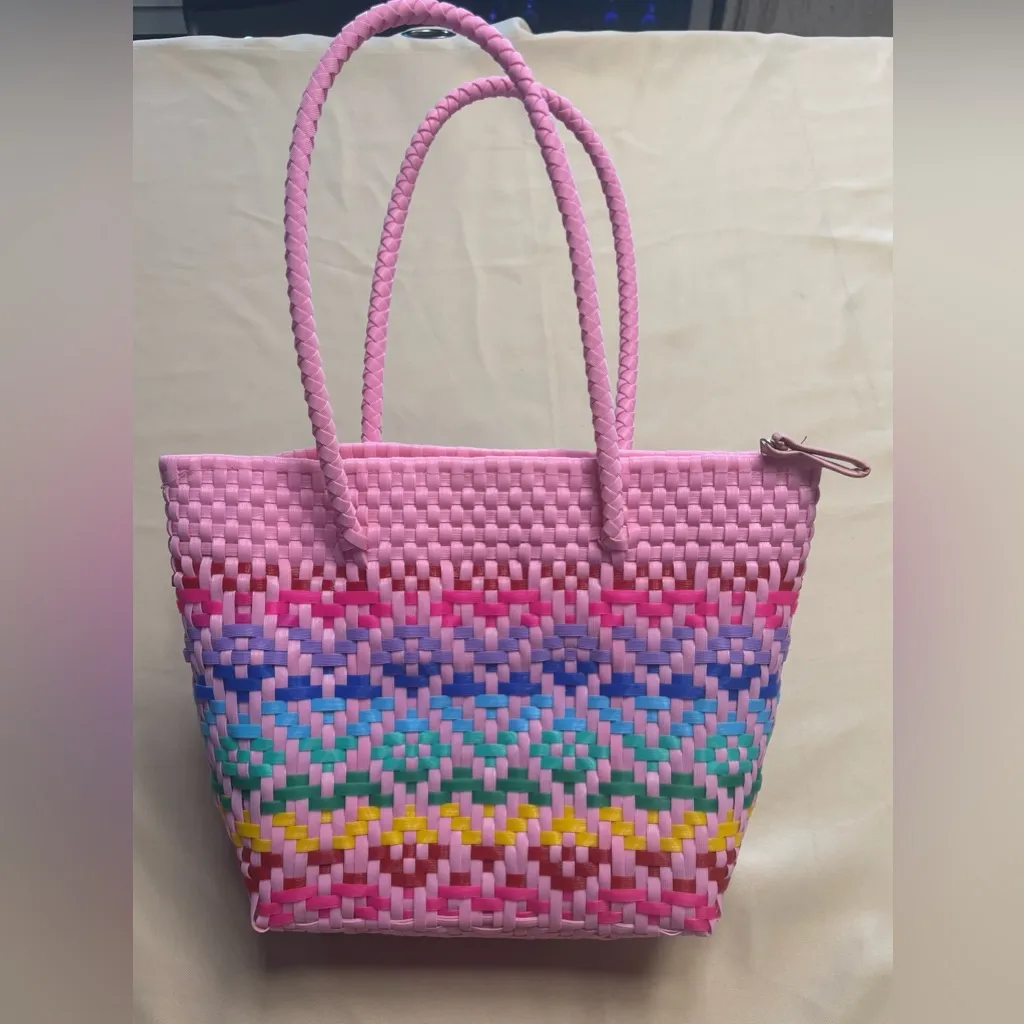 Woven Beach Basket Tote Bag Colorful Plastic Weave Pink Rainbow Zipper - Image 2