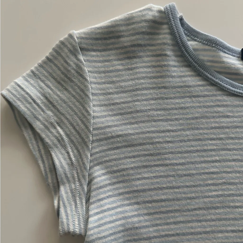 Brandy Melville Blue and White Striped Tee - Image 3