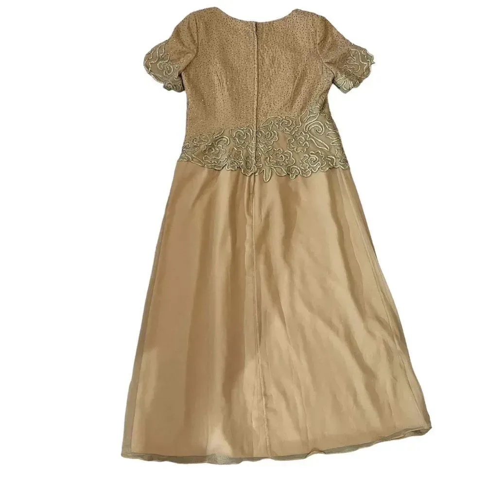 Forever Yours Short Sleeve Embroidered Lace Detail Round Neckline Dress Size 18‎ Gold - Image 9