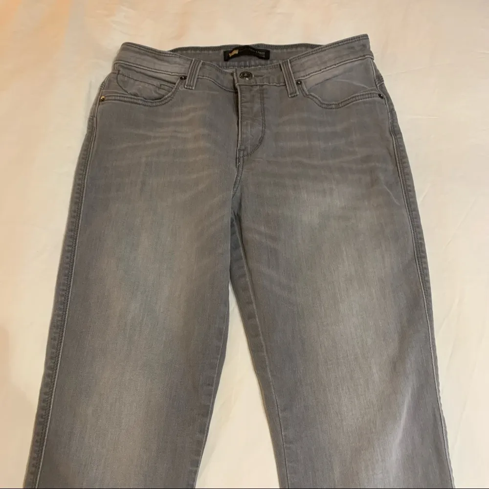 LEVI’S Gray Flatters & Flaunts Skinny Leg Jeans 30 - Image 4