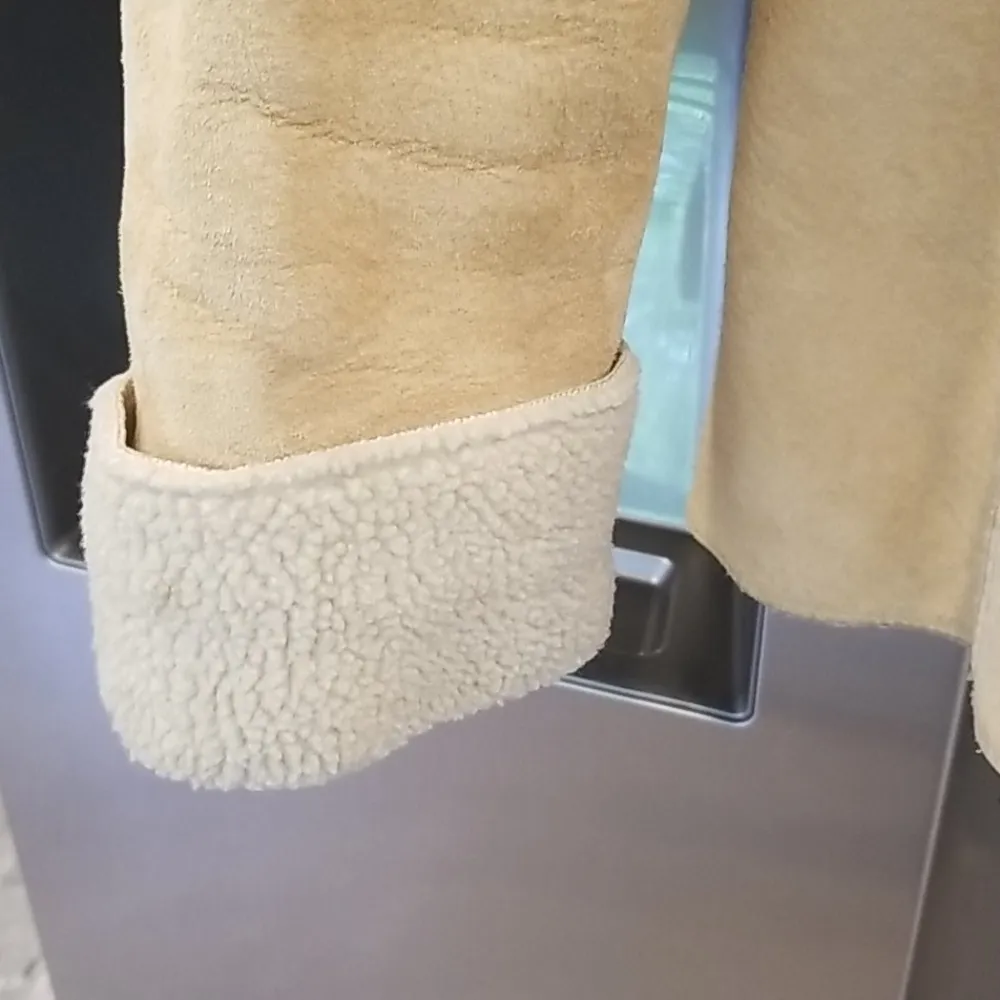 💕GUESS💕 Vintage Genuine Leather Suede Coat M - Image 2