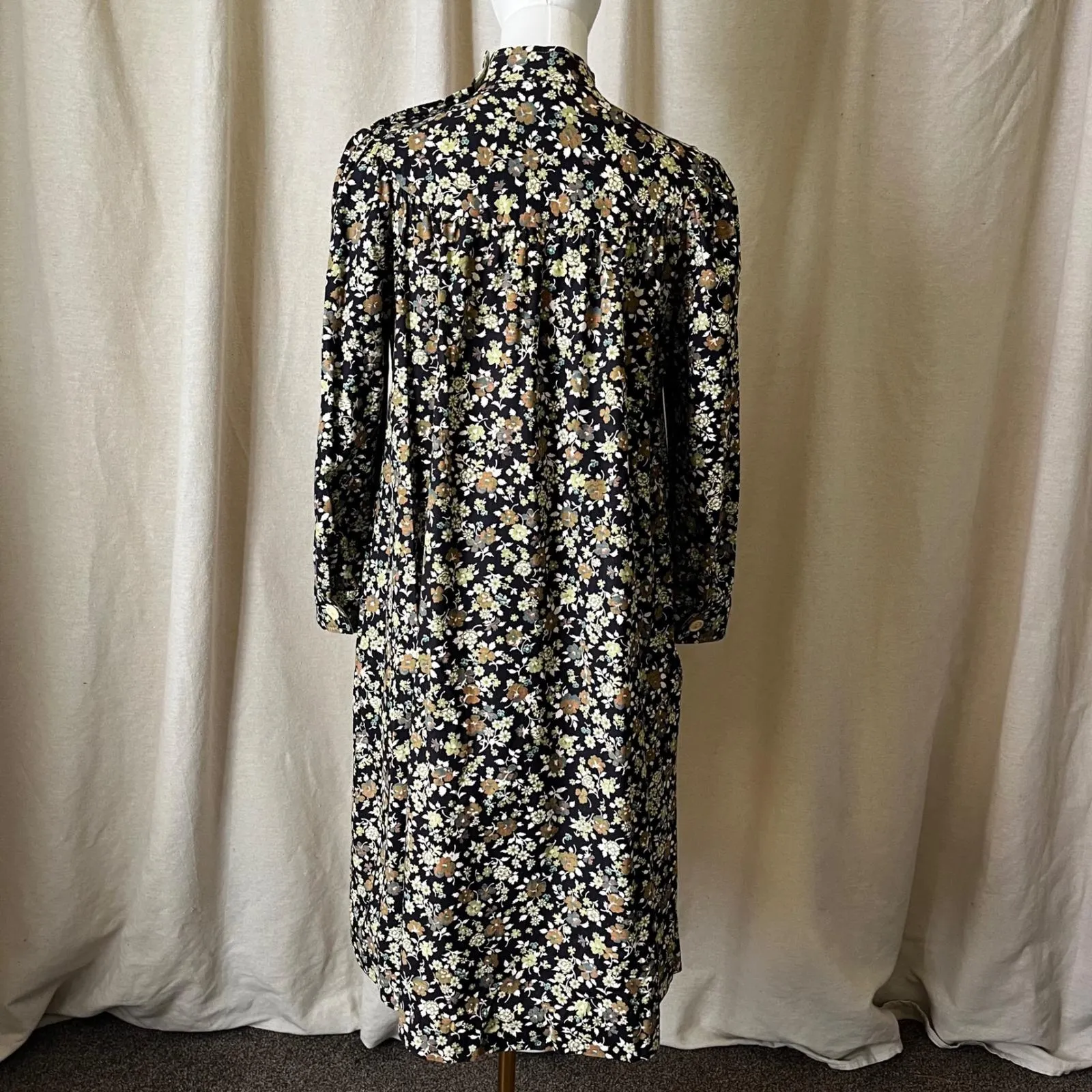Vintage‎ Hartsville PA 70s Prairie Floral High Neck Dress Black Olive Sage S/M Green - Image 5