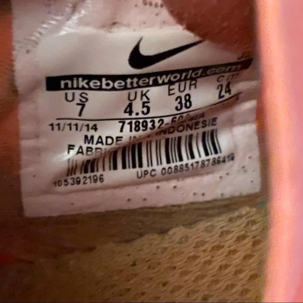 Nike Women’s Athletic Sneakers - Image 9