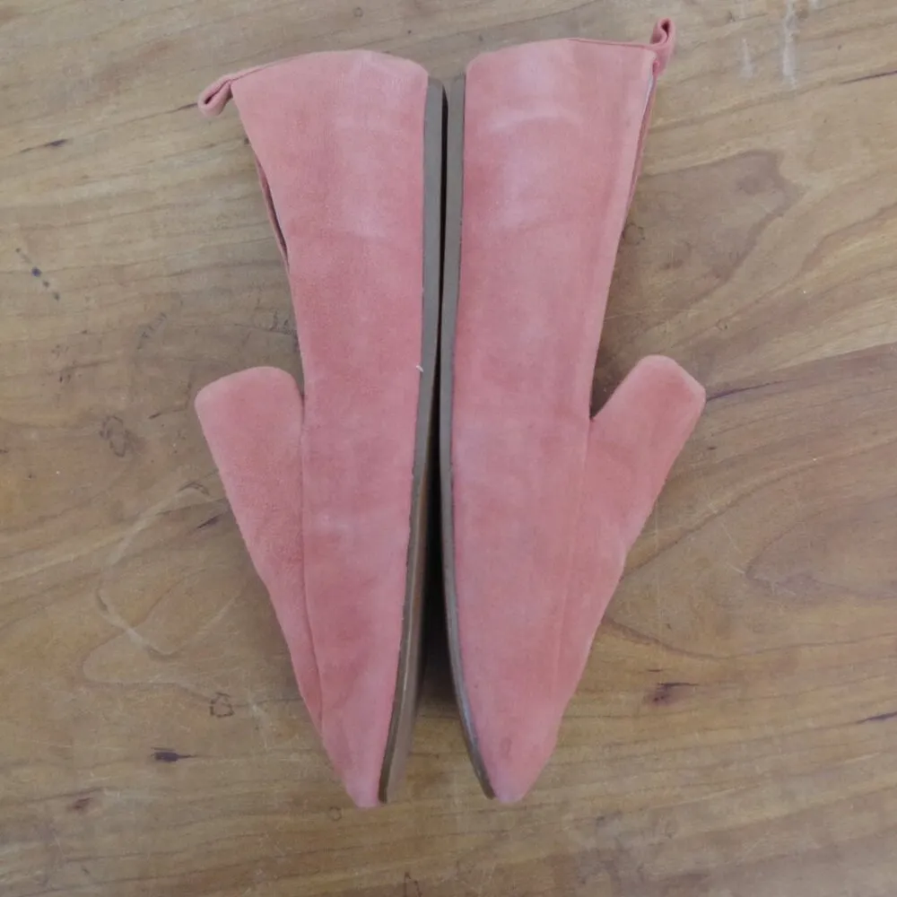Banana Republic Slight Wedge Salmon Colored Suede Loafers. - Image 6
