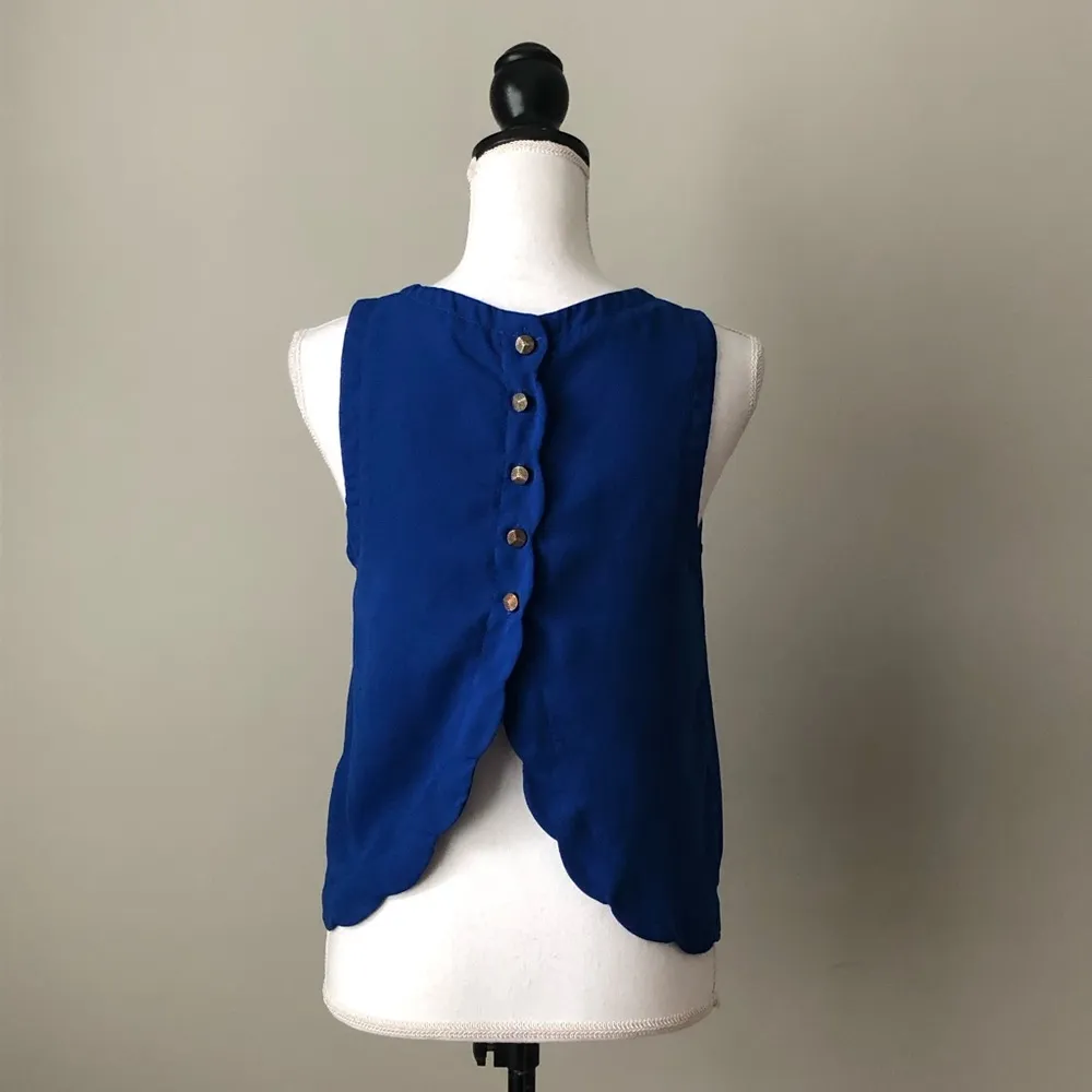 Tobi Blue Scalloped Sleeveless Tank Size S - Image 11