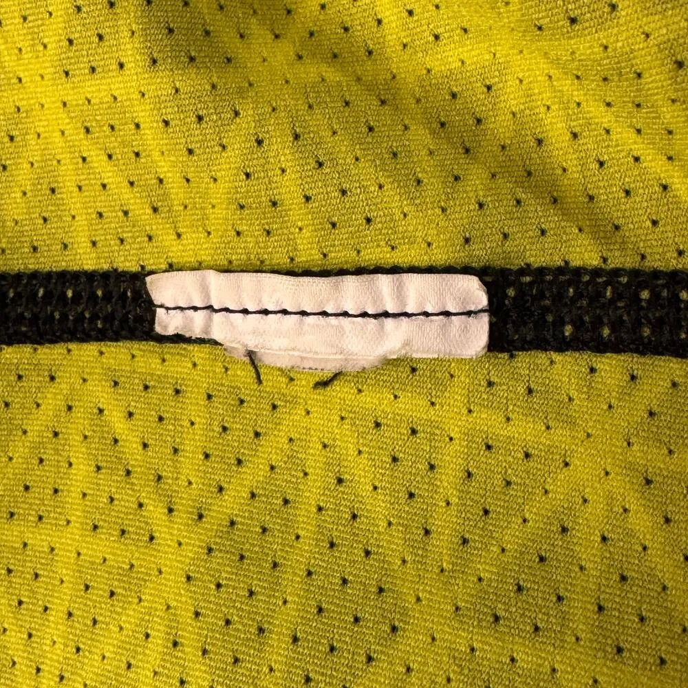 Under Armour Small Fitted HeatGear Top Long Sleeves V-Neck Stretch Geometric - Image 8