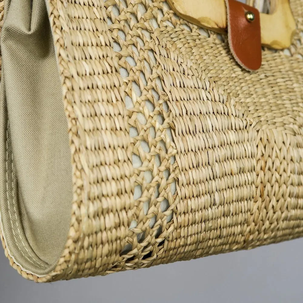 Vintage Straw Wicker Clutch Purse - Image 6