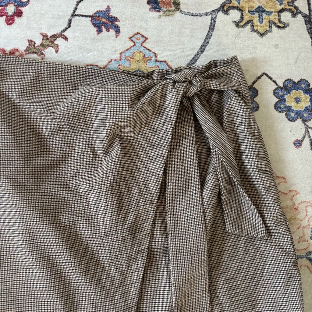 Rachel Zoe Brown Plaid Crossover Tie Waist Mini Wrap Style Skirt Fall Size 14 - Image 2