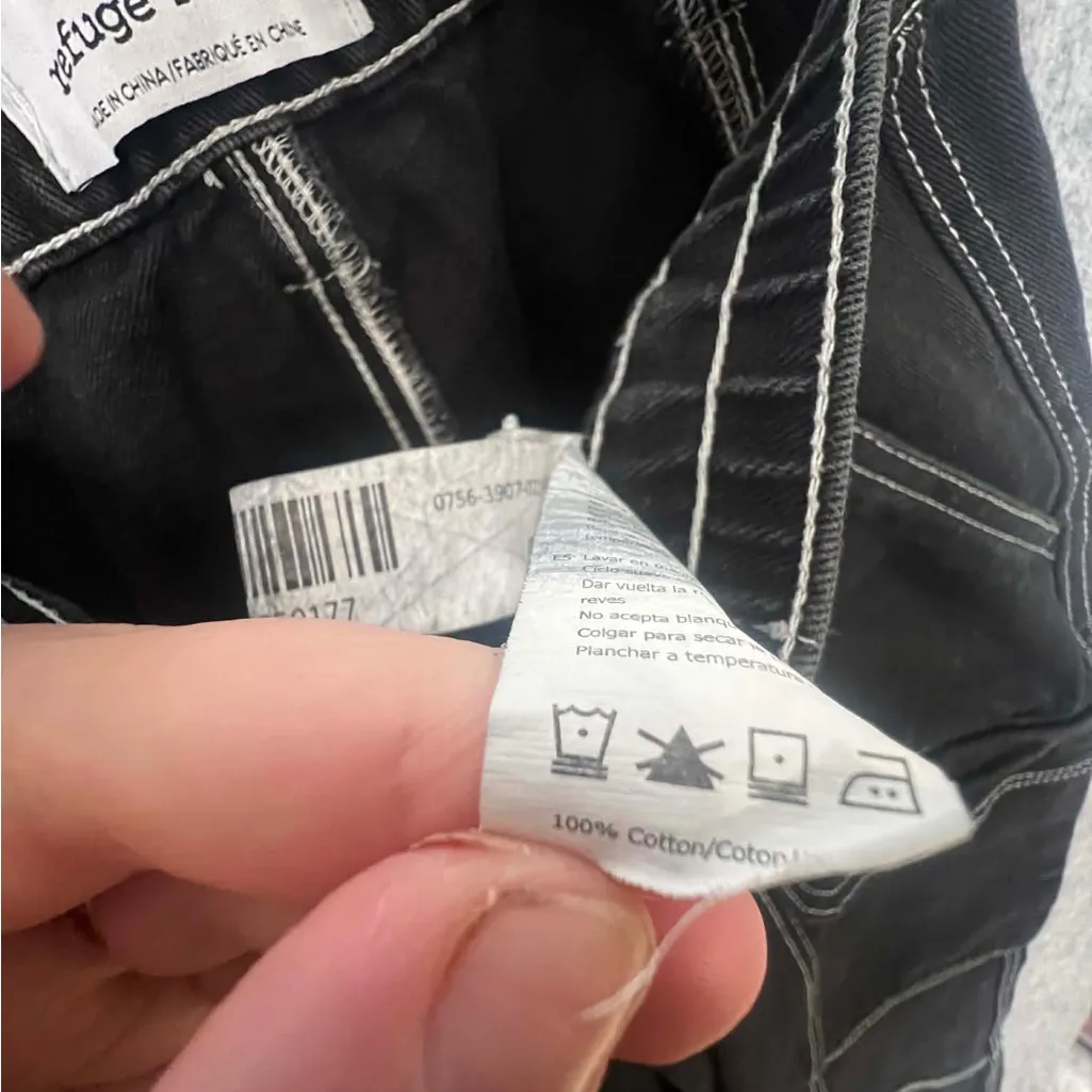 Refuge Denim Woman Size 5 grunge gothic black wide leg cargo pants. - Image 6