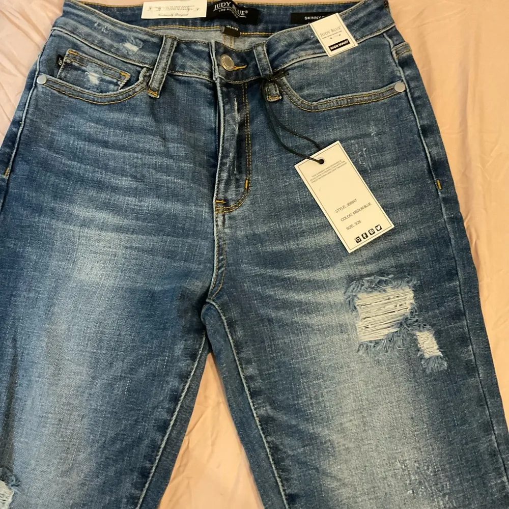 S Released Hem Skinny High Waisted Jeans size 3/26 NWT - Image 6